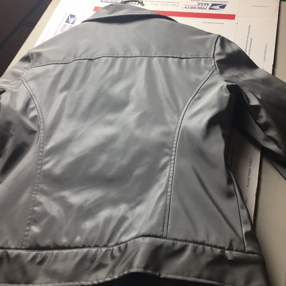 Guess Silver Jacket - Picture 4 of 8